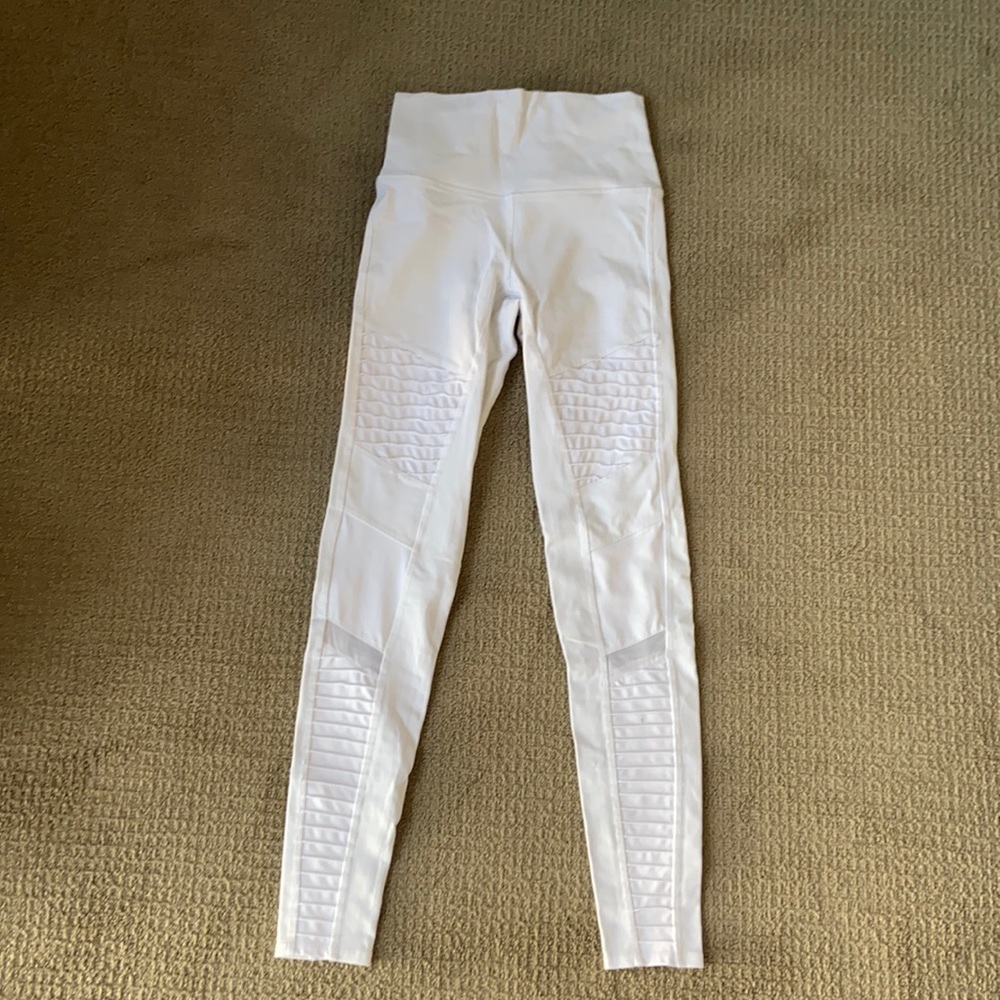 Alo yoga moto leggings